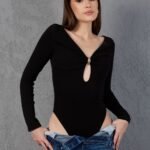 Toka Detaylı Siyah Body