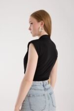 Anvelop Yaka Vatkalı Çıtçıtlı Siyah Bluz - Görsel 7