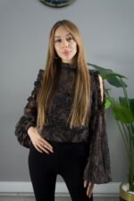 Omzu Volanlı Desenli Tül Gömlek - Görsel 2